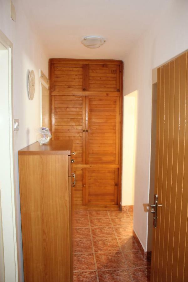 Apartman Tafra Omiš Екстериор снимка