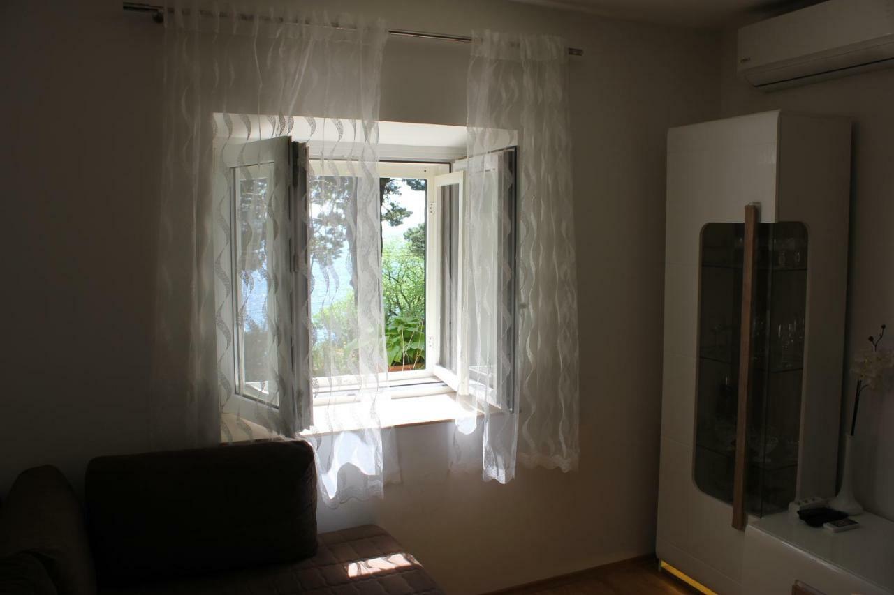 Apartman Tafra Omiš Екстериор снимка