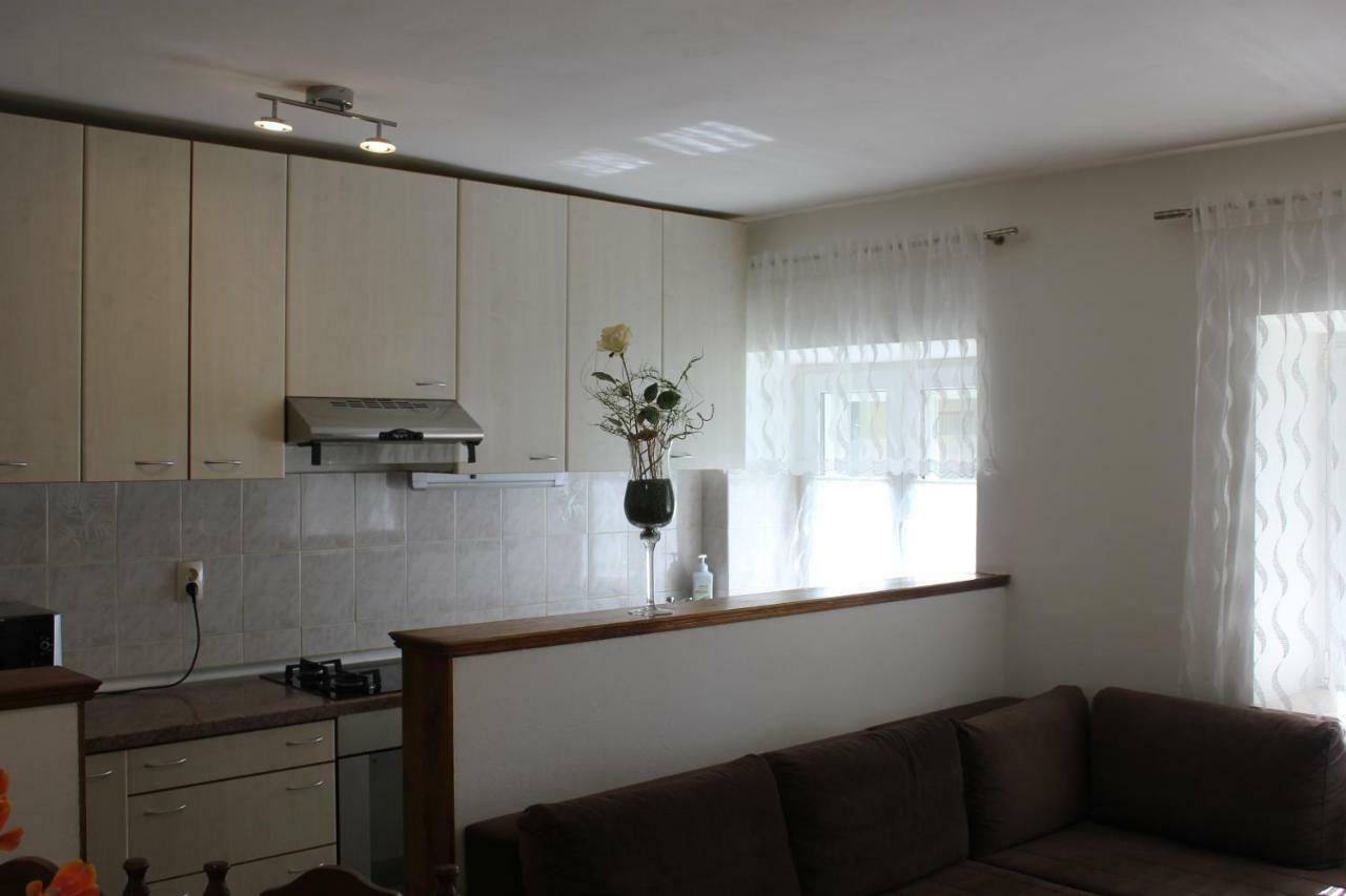 Apartman Tafra Omiš Екстериор снимка
